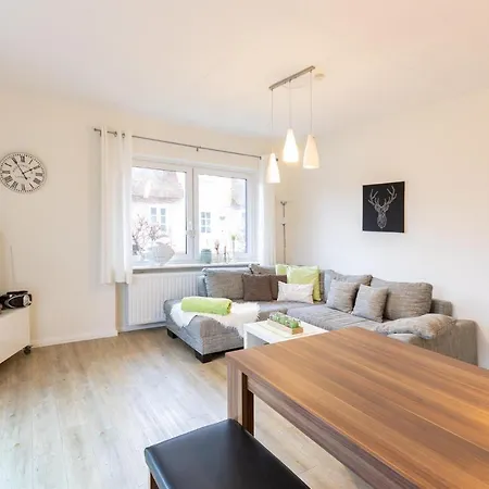 Haus Kristina Апартаменты *